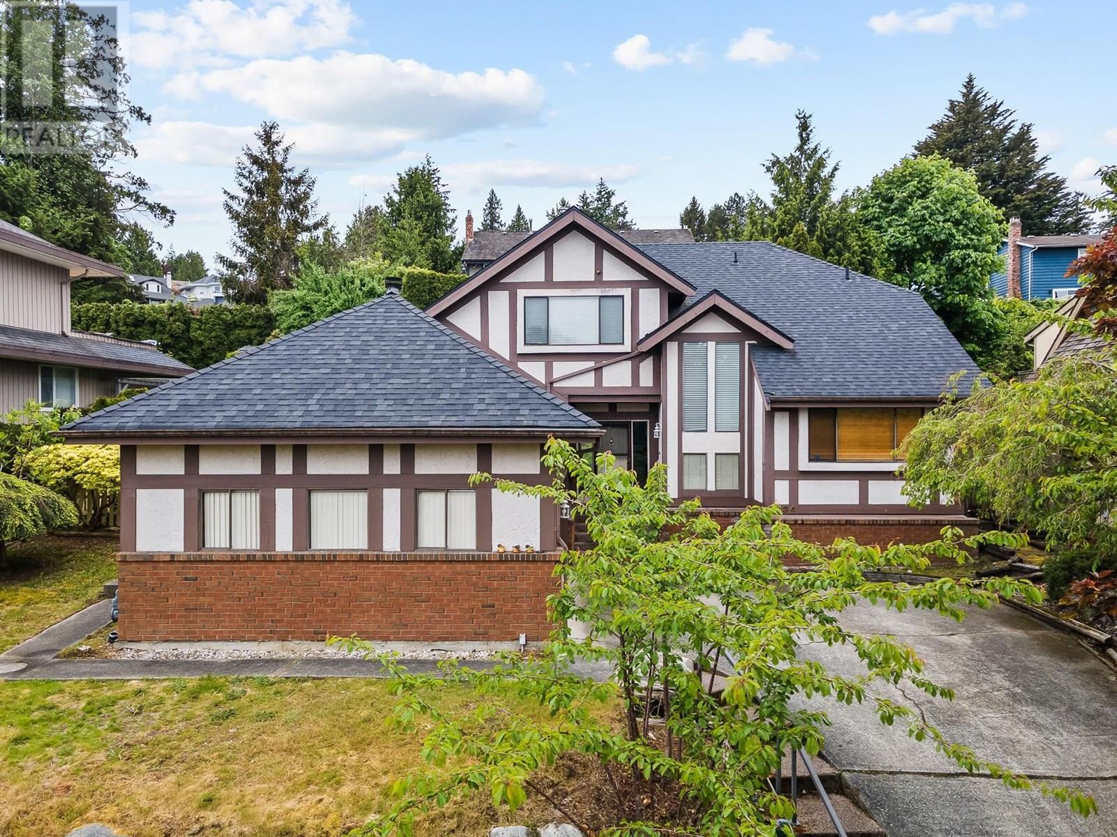 5734 GREENLAND DRIVE, Tsawwassen, British Columbia