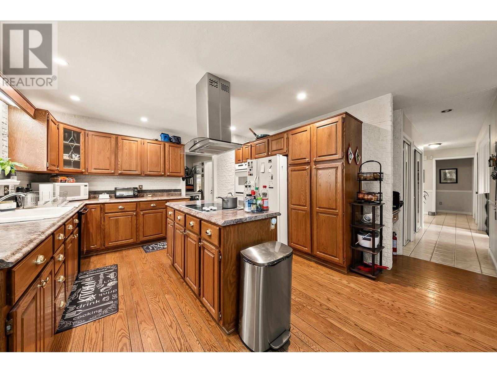 5734 Greenland Drive, Tsawwassen, British Columbia  V4L 2J5 - Photo 15 - R3013643
