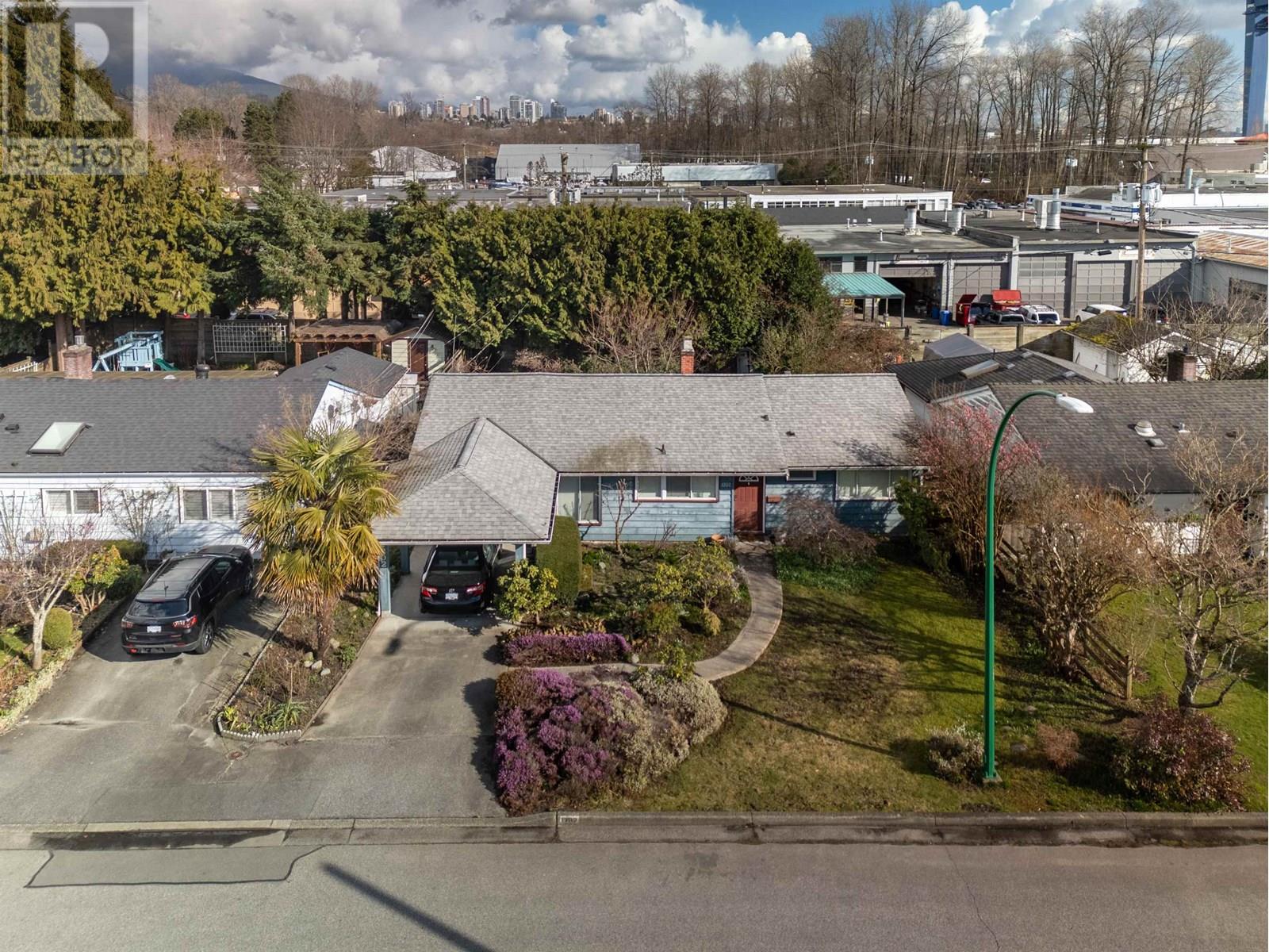 1202 Pinewood Crescent, North Vancouver, British Columbia  V7P 1E9 - Photo 17 - R3013646