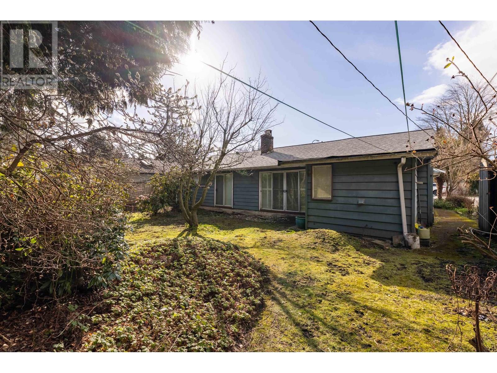 1202 Pinewood Crescent, North Vancouver, British Columbia  V7P 1E9 - Photo 6 - R3013646