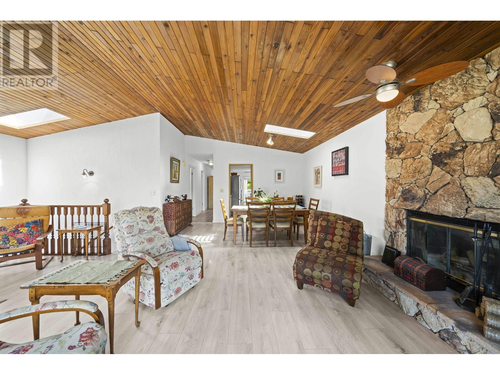 3454 St. Georges Avenue, North Vancouver, British Columbia  V7N 1V8 - Photo 12 - R3013657