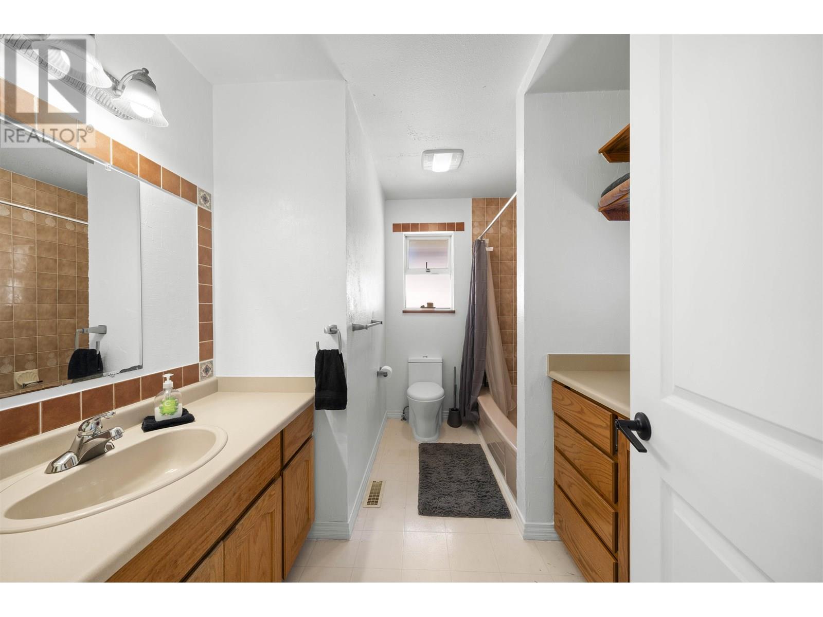 3454 St. Georges Avenue, North Vancouver, British Columbia  V7N 1V8 - Photo 16 - R3013657