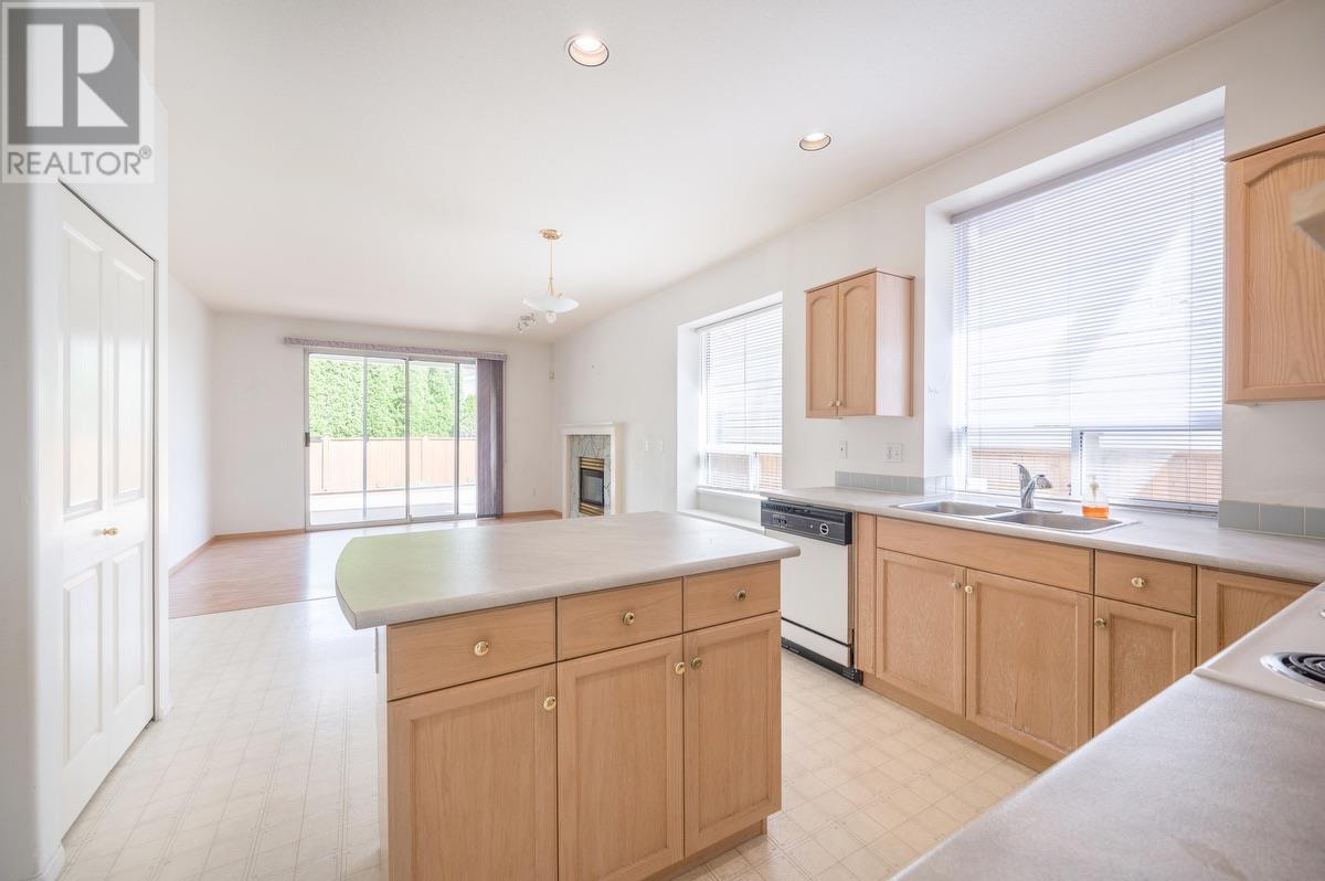 2546 Coast Meridian Road, Port Coquitlam, British Columbia  V3B 3M8 - Photo 6 - R3013659