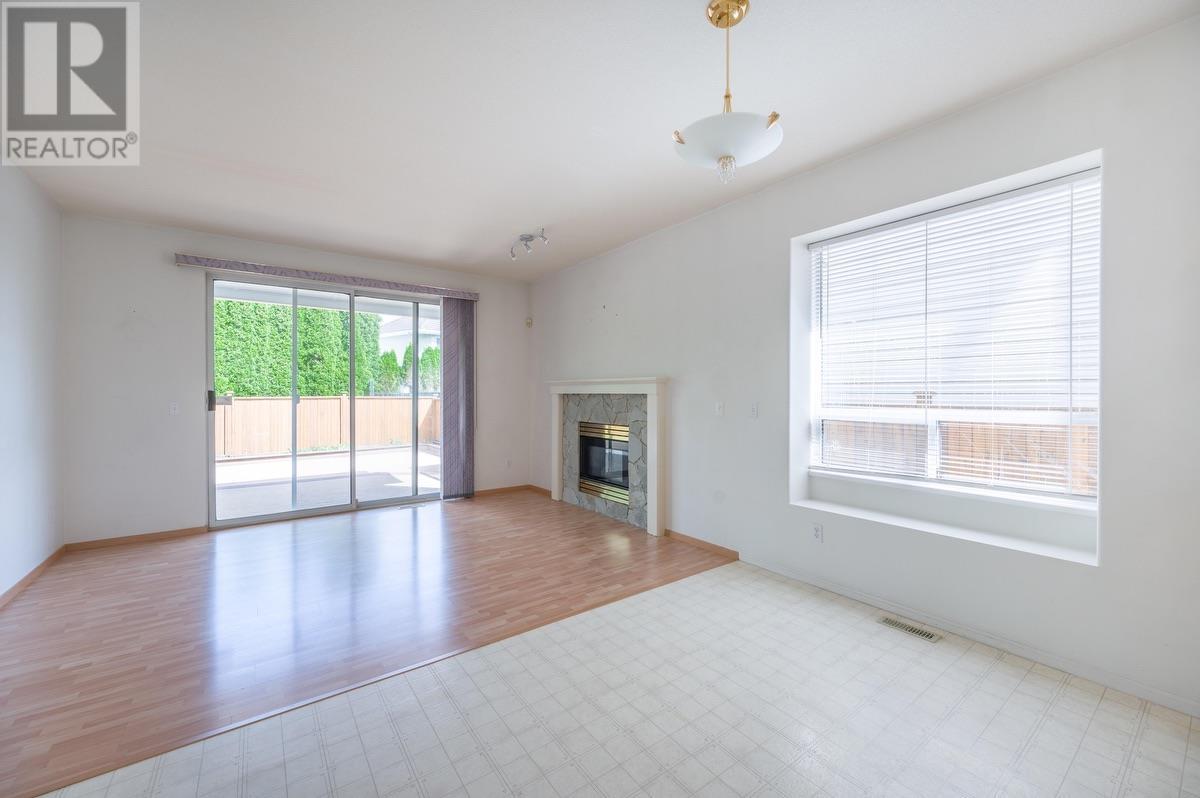 2546 Coast Meridian Road, Port Coquitlam, British Columbia  V3B 3M8 - Photo 8 - R3013659