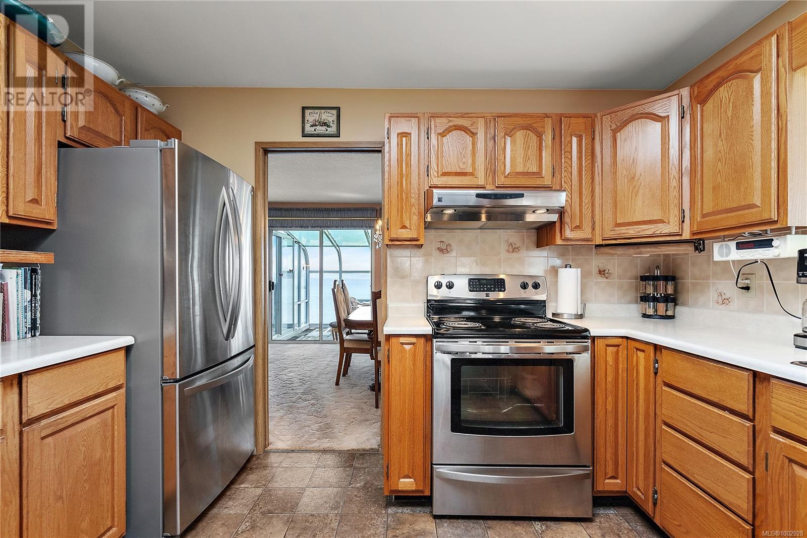 8001 Arthur Dr, Central Saanich, British Columbia  V8M 1V4 - Photo 14 - 1002928