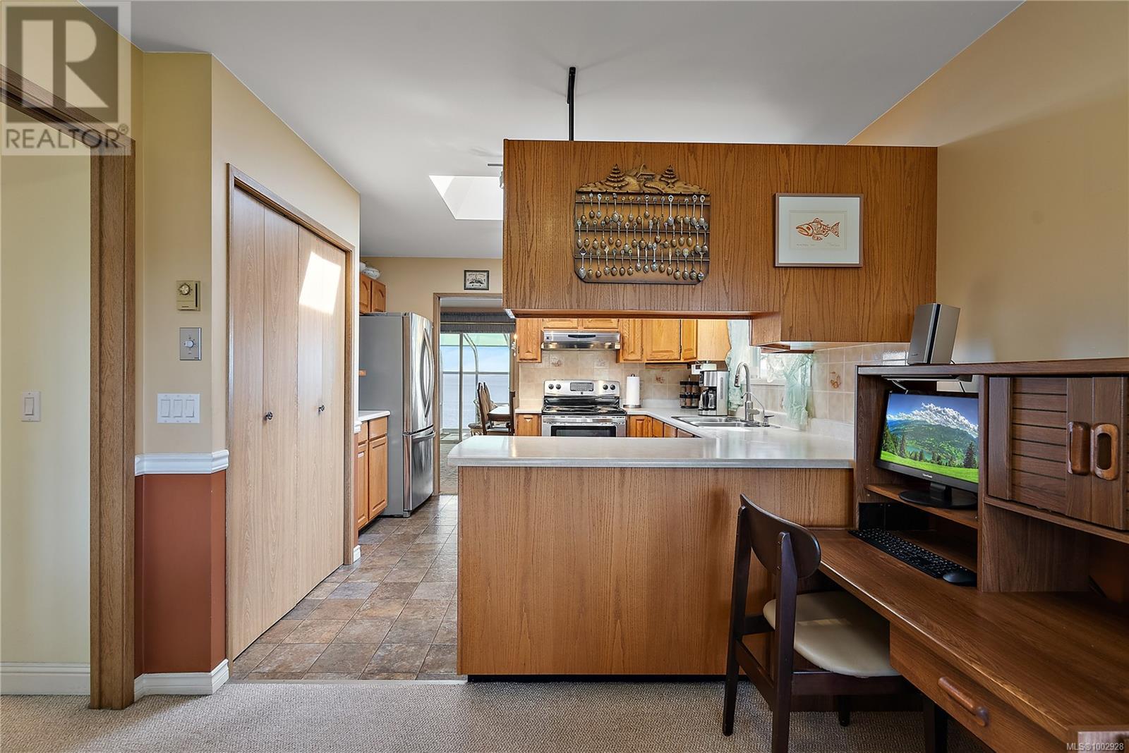 8001 Arthur Dr, Central Saanich, British Columbia  V8M 1V4 - Photo 15 - 1002928