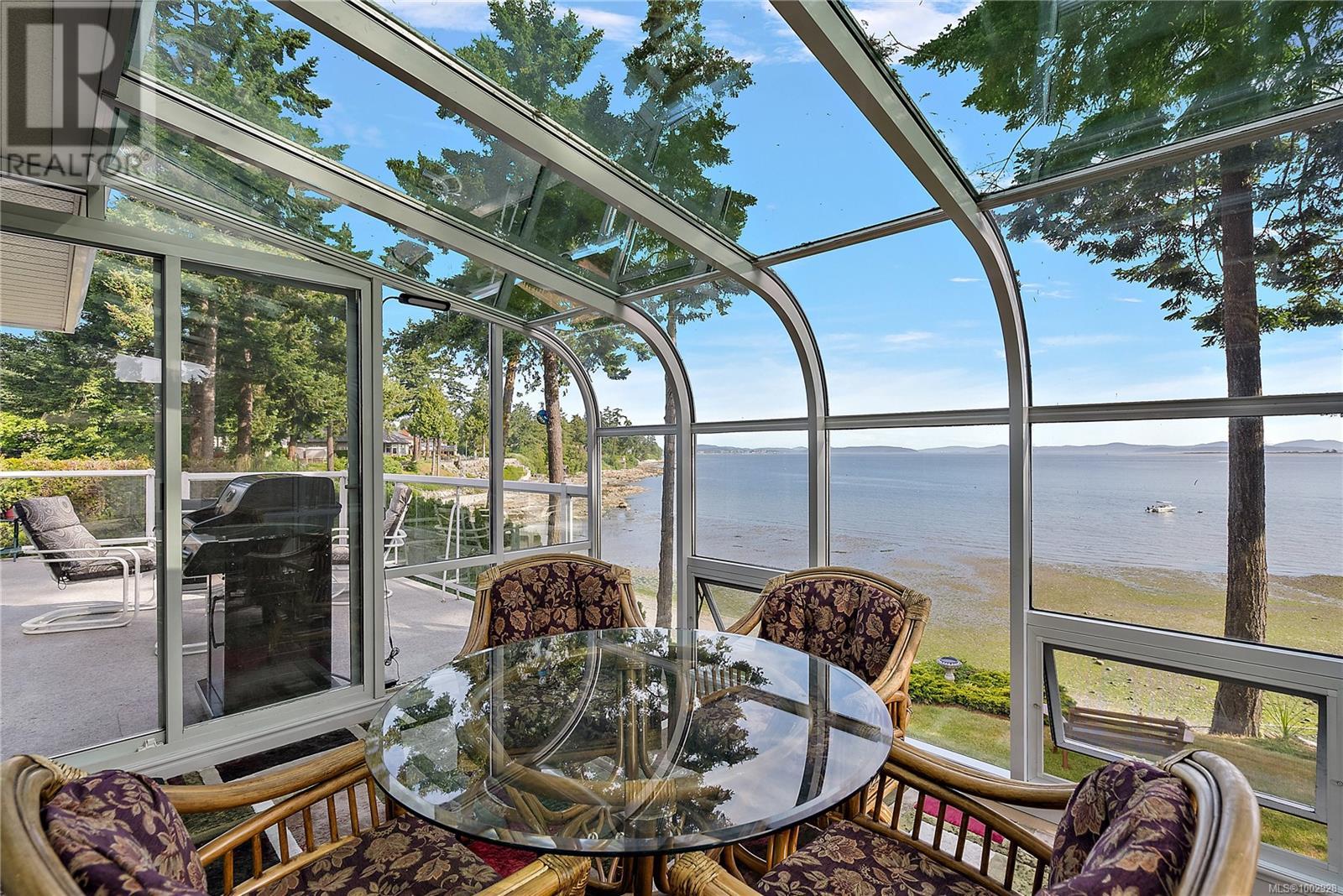 8001 Arthur Dr, Central Saanich, British Columbia  V8M 1V4 - Photo 4 - 1002928