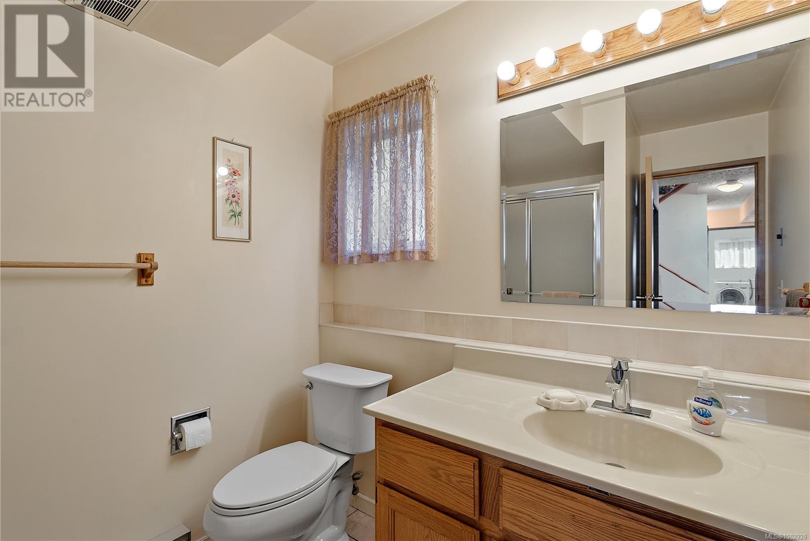 8001 Arthur Dr, Central Saanich, British Columbia  V8M 1V4 - Photo 32 - 1002928