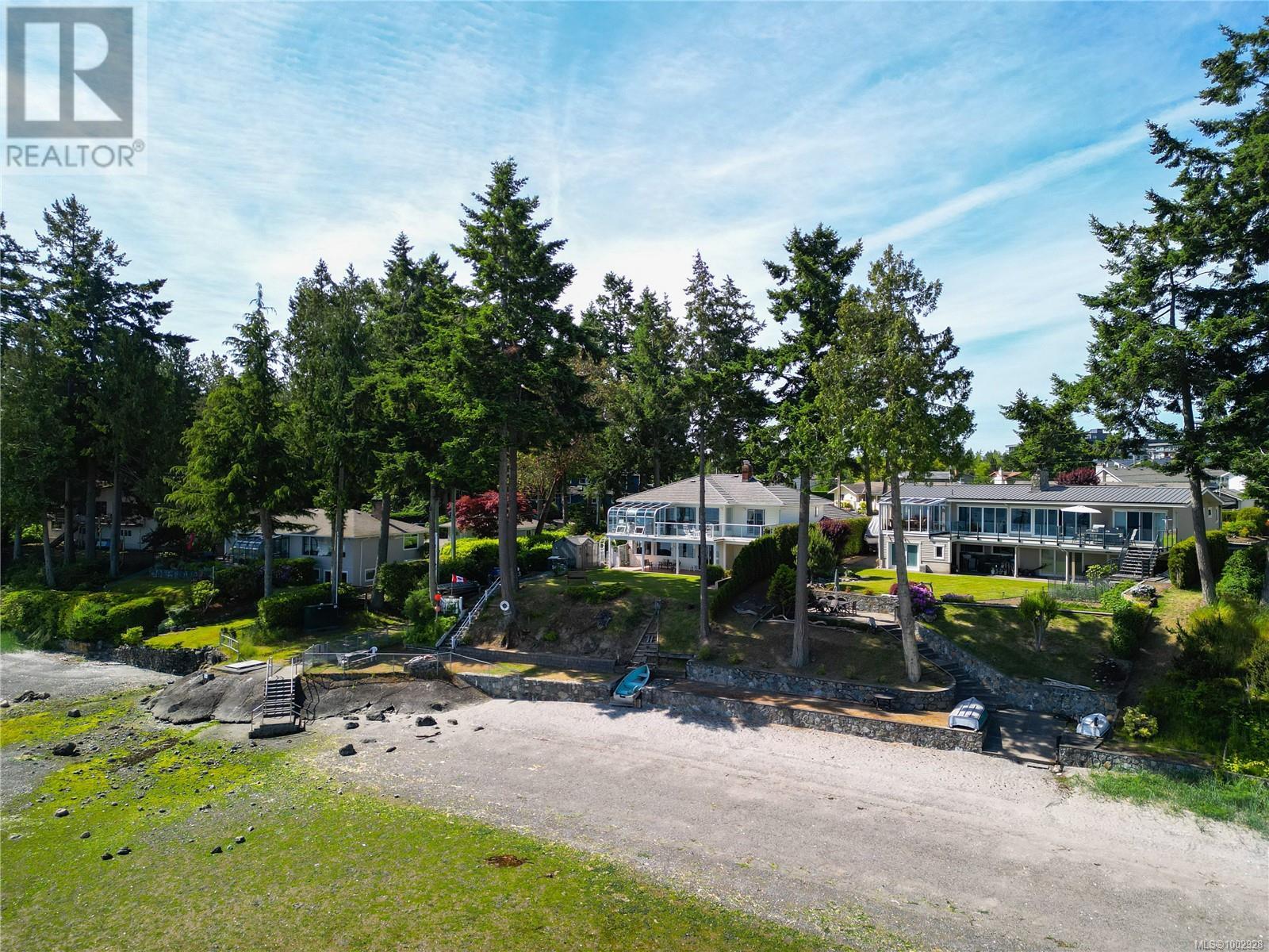 8001 Arthur Dr, Central Saanich, British Columbia  V8M 1V4 - Photo 40 - 1002928