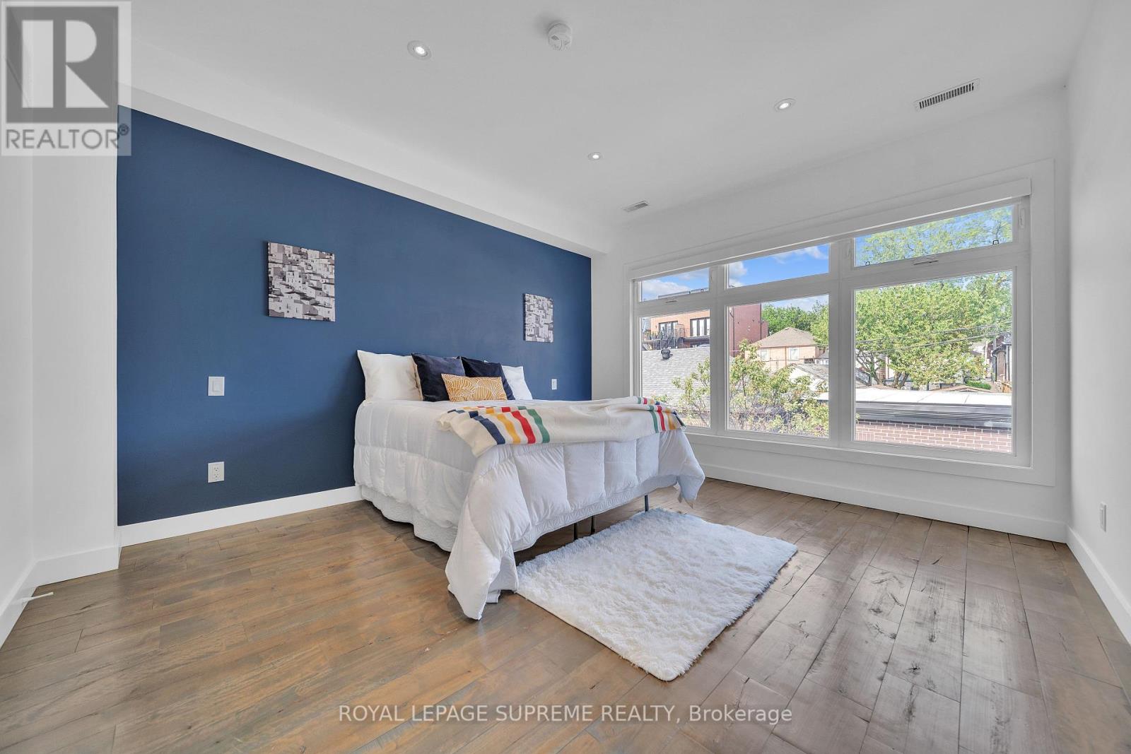 291 Gilbert Avenue, Toronto, Ontario  M6E 4W8 - Photo 30 - W12206535