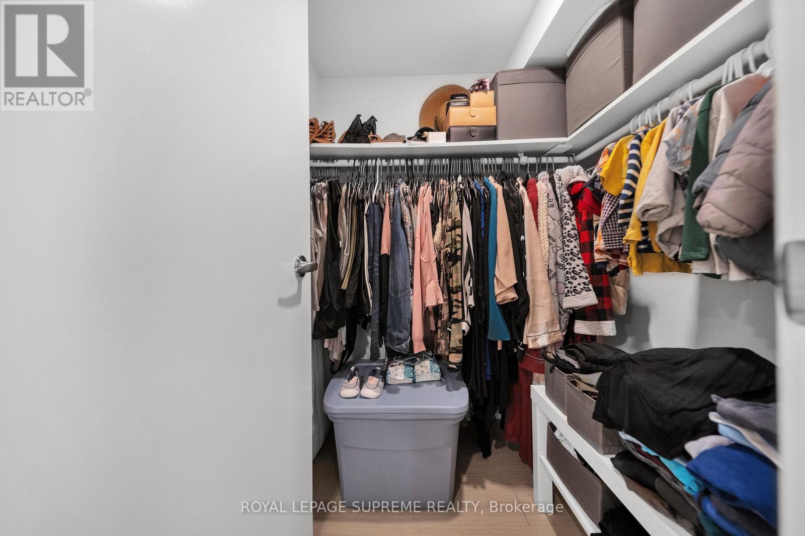 291 Gilbert Avenue, Toronto, Ontario  M6E 4W8 - Photo 39 - W12206535