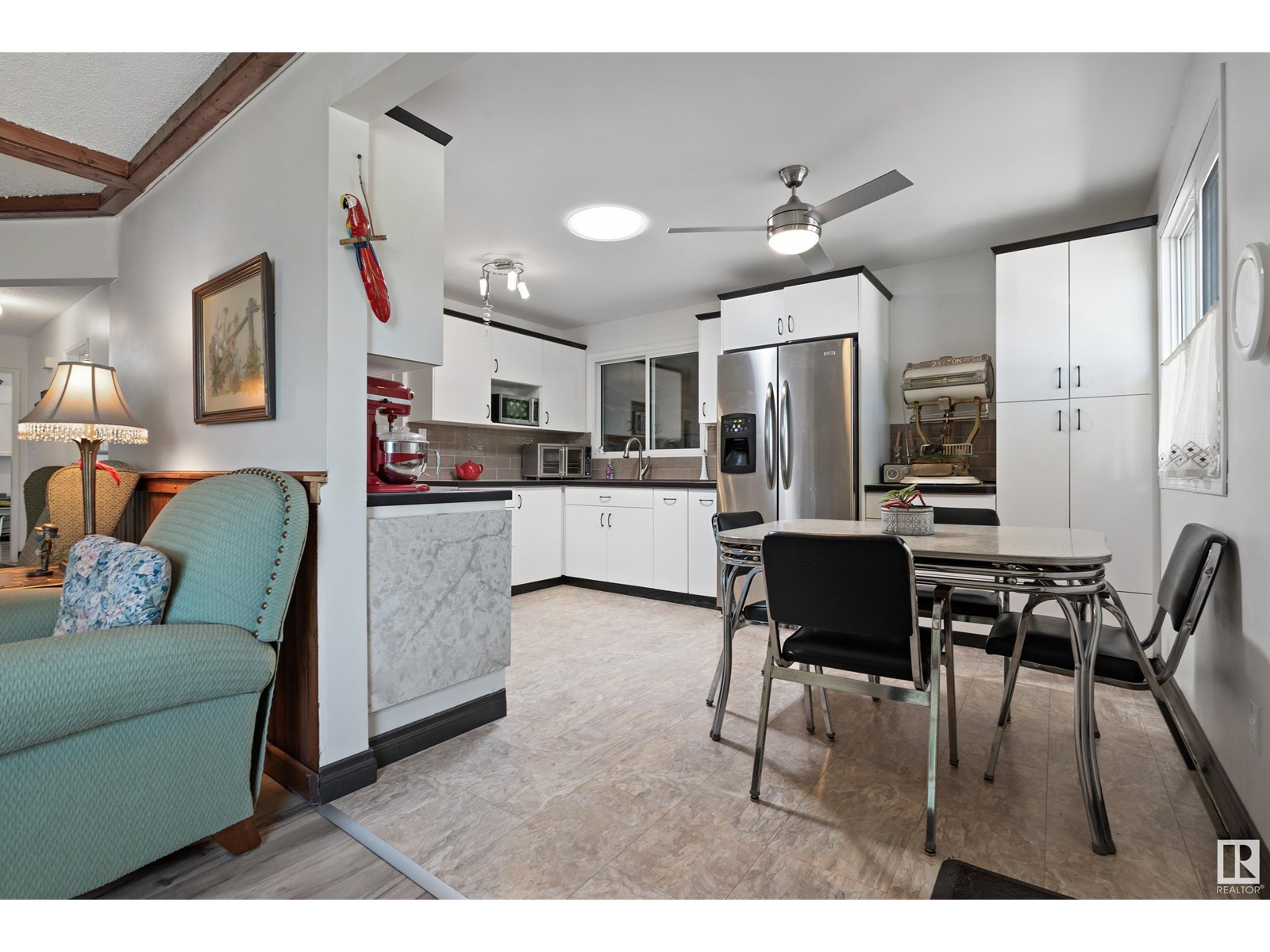 4318 44 Av, Stony Plain, Alberta  T7Z 1J3 - Photo 6 - E4441508