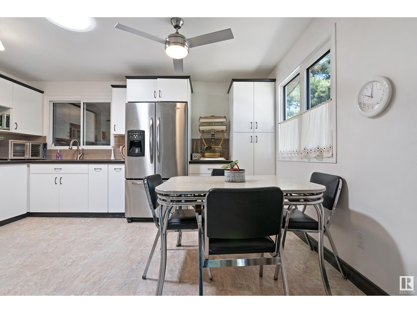 4318 44 Av, Stony Plain, Alberta  T7Z 1J3 - Photo 7 - E4441508