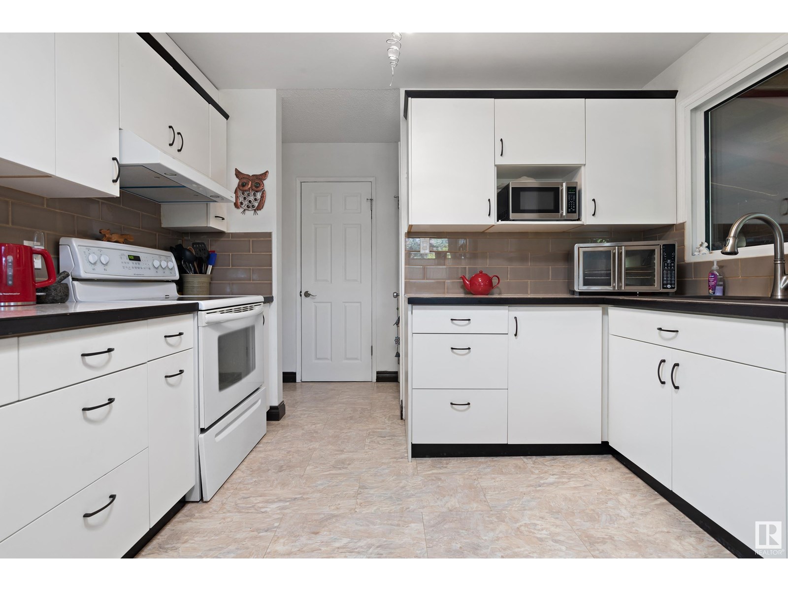 4318 44 Av, Stony Plain, Alberta  T7Z 1J3 - Photo 10 - E4441508