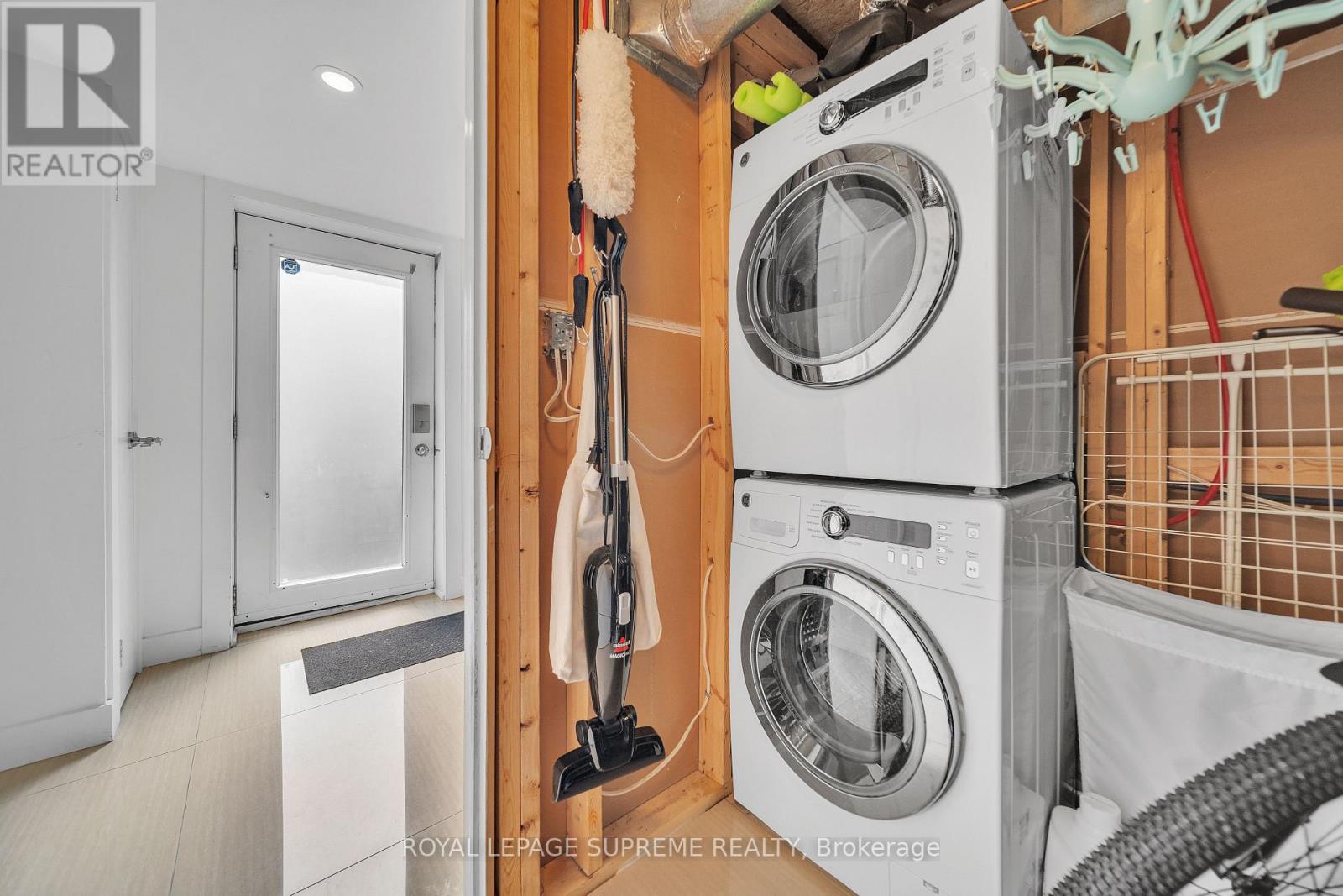 291 Gilbert Avenue, Toronto, Ontario  M6E 4W8 - Photo 36 - W12206535