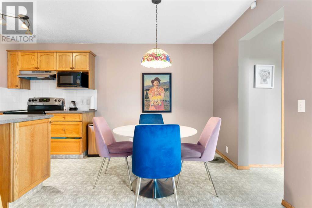 15 Prestwick Green Se, Calgary, Alberta  T2Z 3M1 - Photo 8 - A2227740