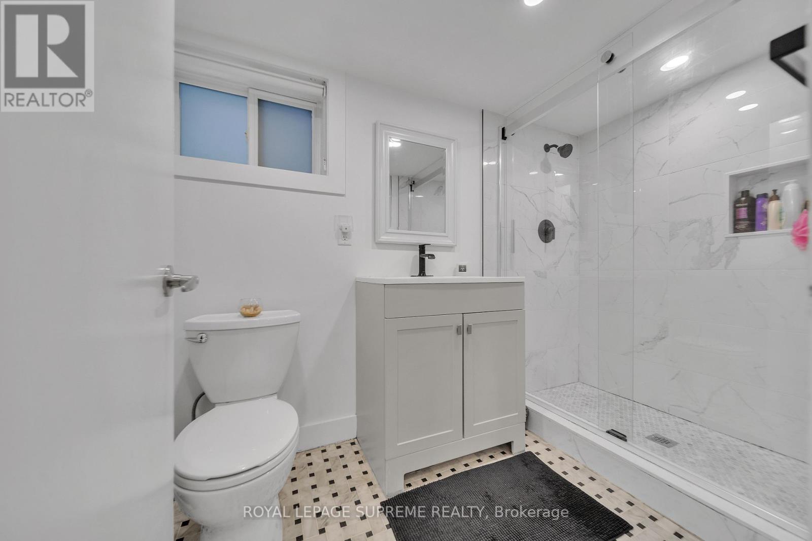 291 Gilbert Avenue, Toronto, Ontario  M6E 4W8 - Photo 37 - W12206535