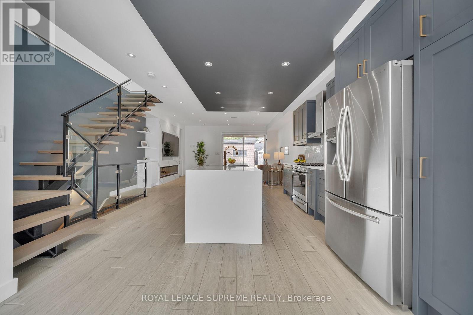 291 Gilbert Avenue, Toronto, Ontario  M6E 4W8 - Photo 10 - W12206535