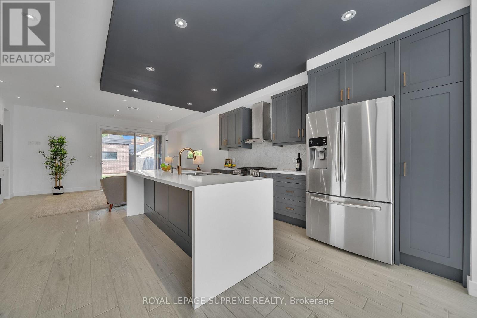 291 Gilbert Avenue, Toronto, Ontario  M6E 4W8 - Photo 11 - W12206535