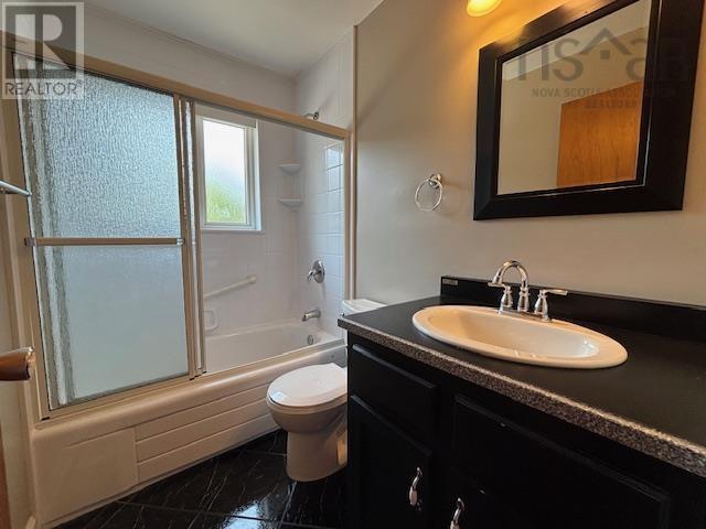 293 Kydd Street, Bridgewater, Nova Scotia  B4V 3H2 - Photo 16 - 202513723