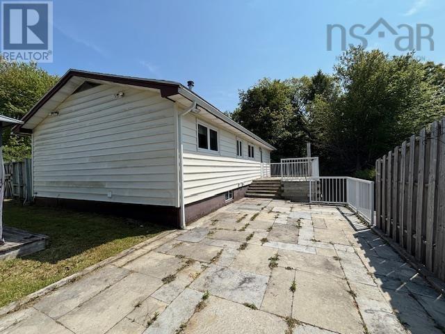 293 Kydd Street, Bridgewater, Nova Scotia  B4V 3H2 - Photo 9 - 202513723