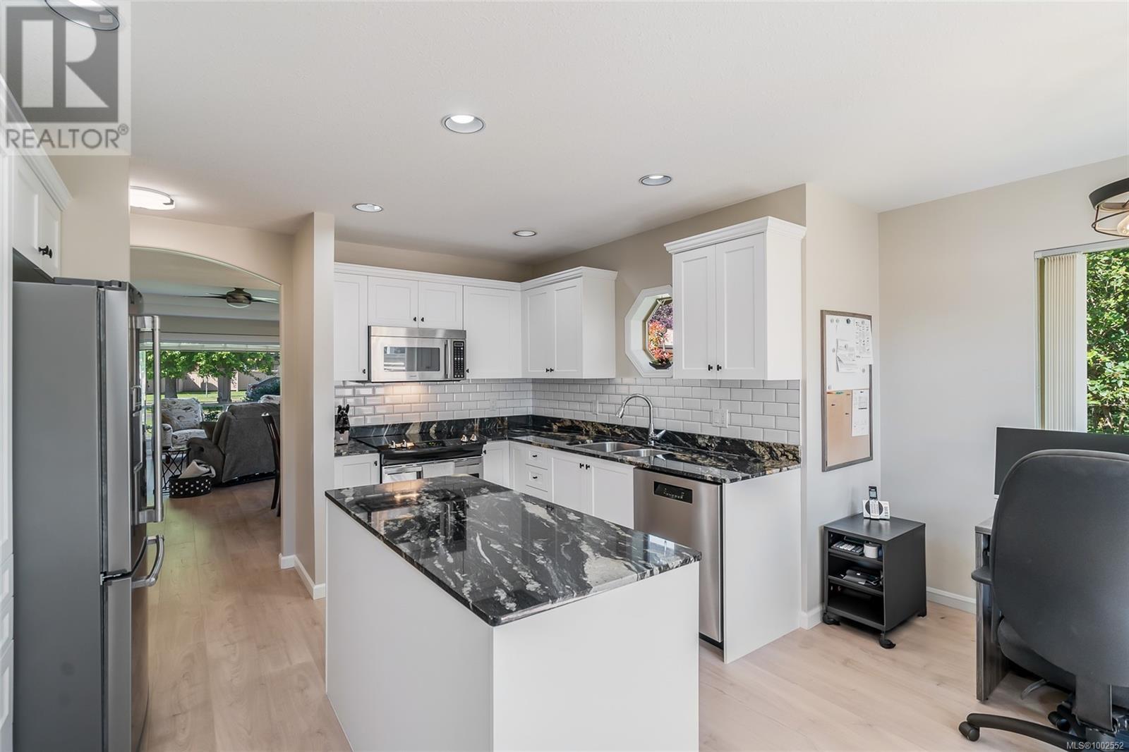18 310 Pym St N, Parksville, British Columbia  V9P 2P4 - Photo 4 - 1002552