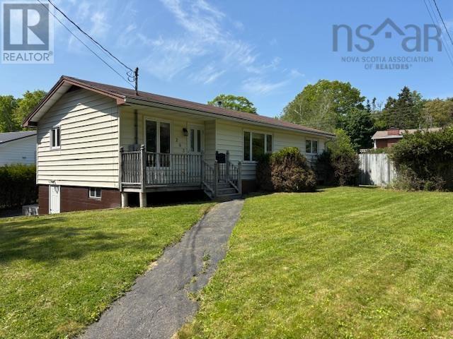 293 Kydd Street, Bridgewater, Nova Scotia  B4V 3H2 - Photo 3 - 202513723