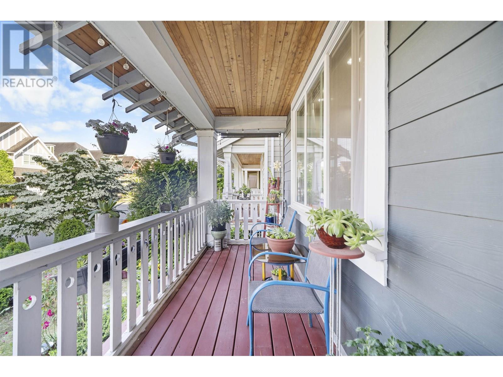 284 Furness Street, New Westminster, British Columbia  V3M 0B4 - Photo 4 - R3013664