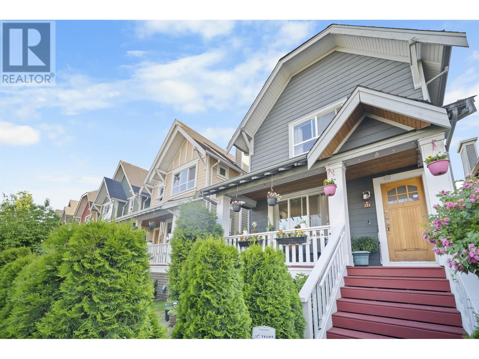 284 Furness Street, New Westminster, British Columbia  V3M 0B4 - Photo 2 - R3013664