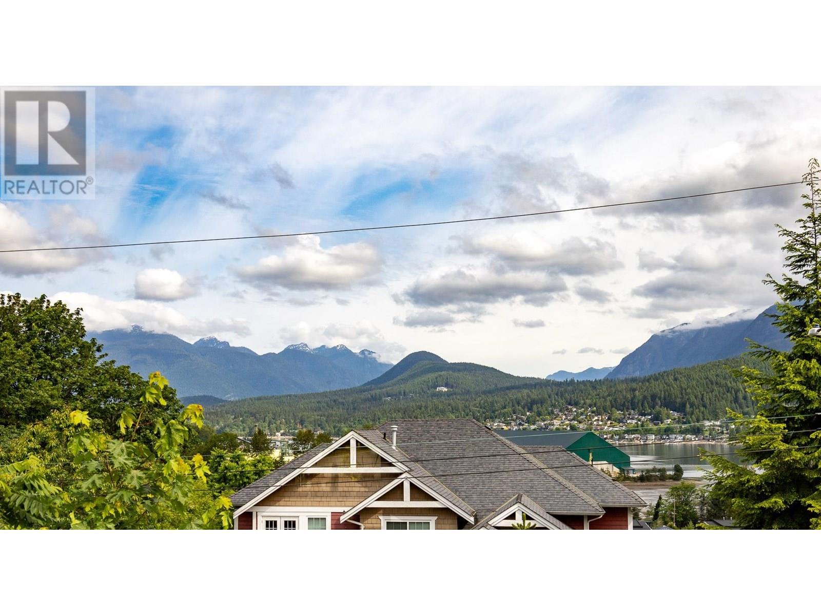 2317 St George Street, Port Moody, British Columbia  V3H 2G3 - Photo 10 - R3013686