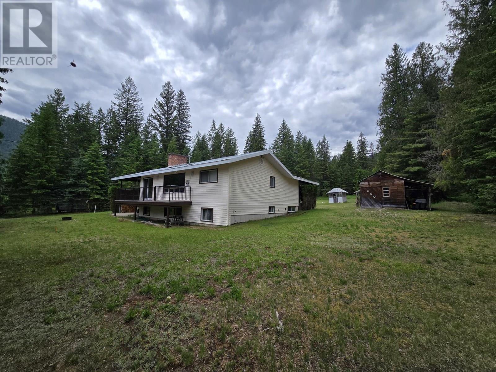 Property at 5641 Slocan River Road image 4