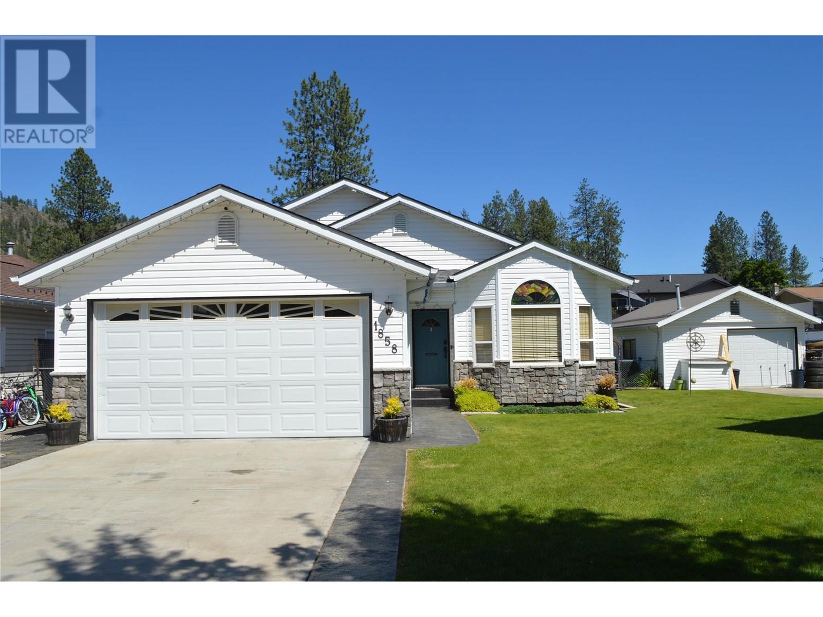 1585 Western Way, Grand Forks, British Columbia
