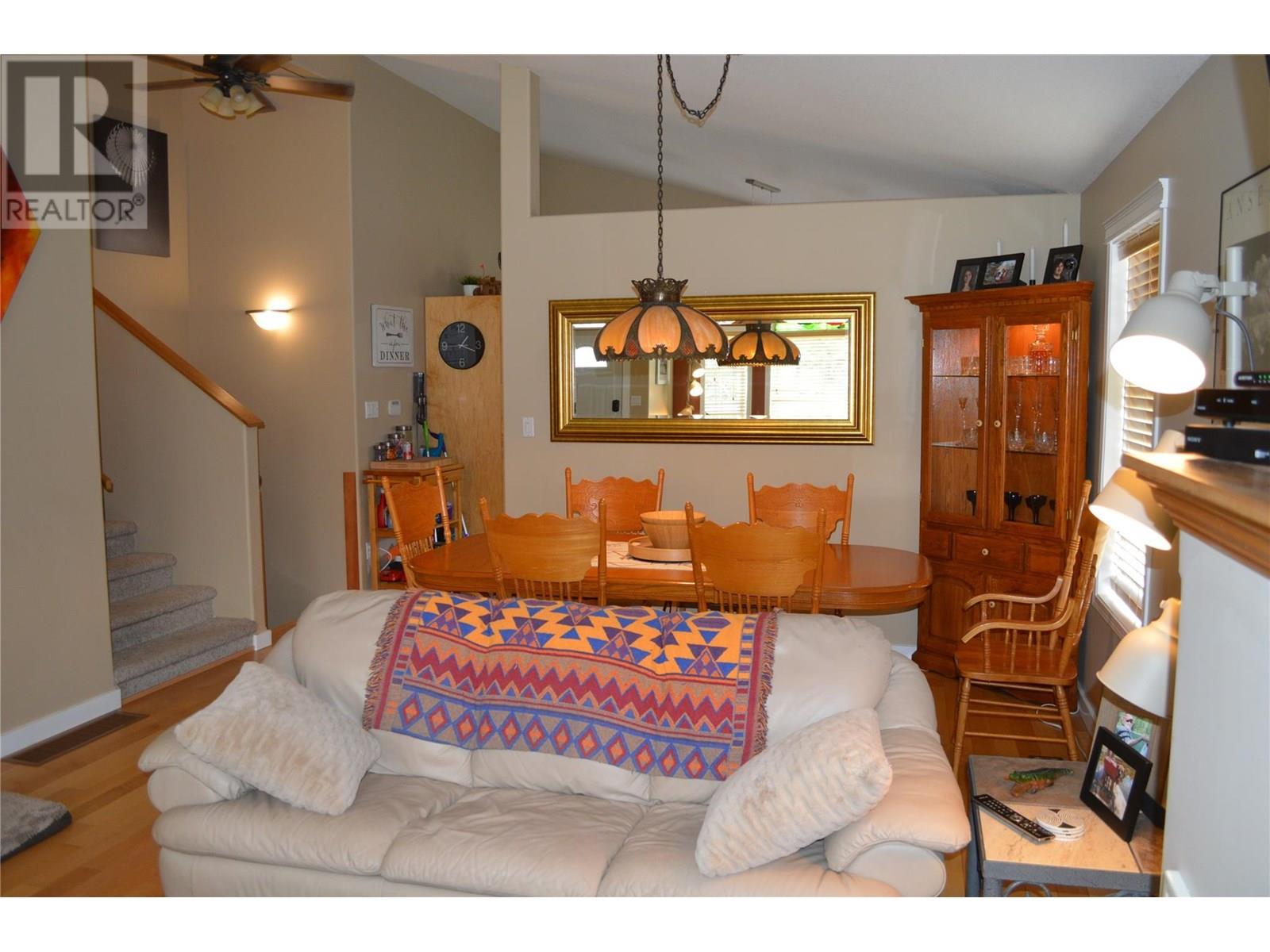 1858 Western Way, Grand Forks, British Columbia  V0H 1H2 - Photo 9 - 10351328