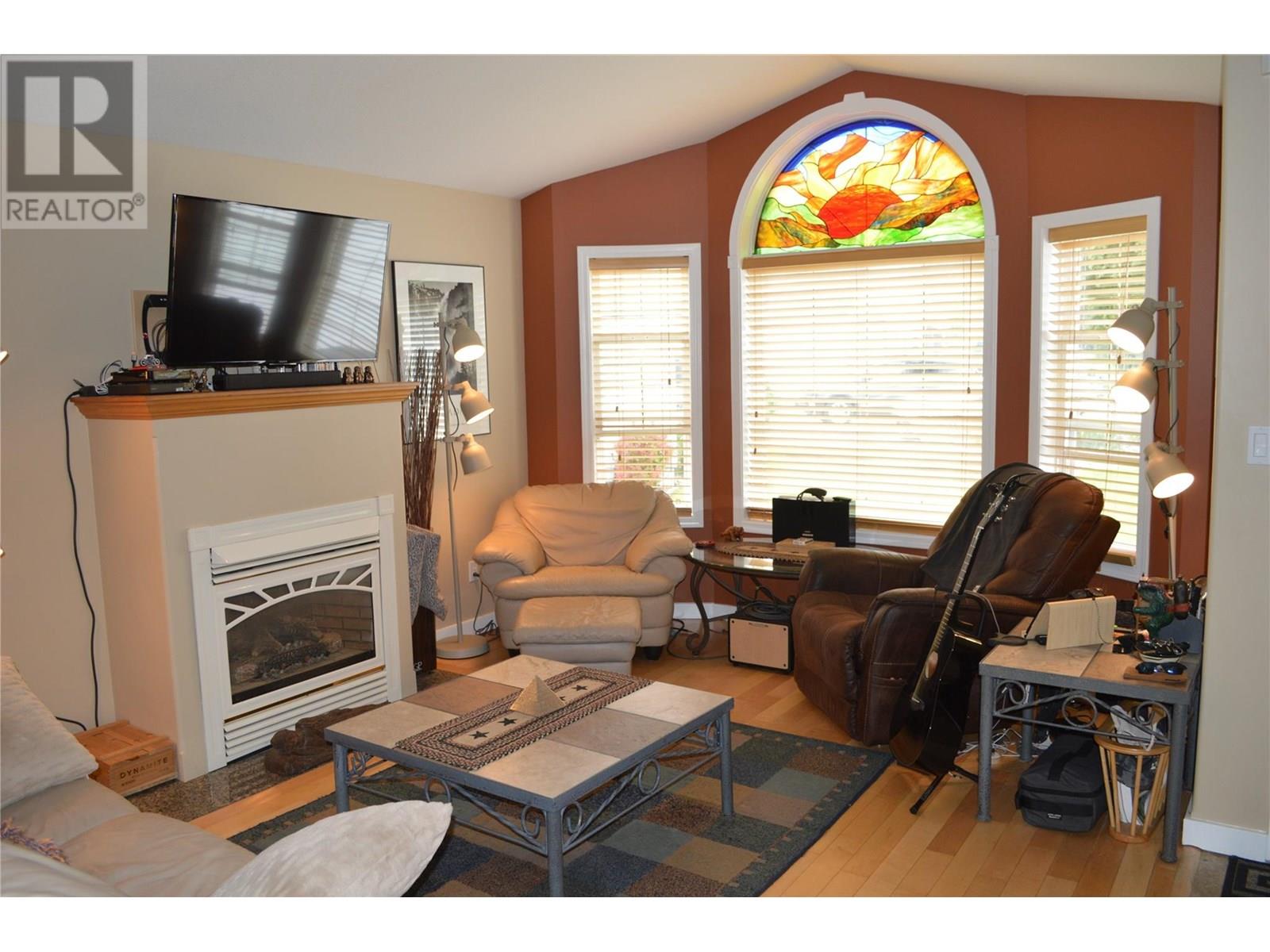 1858 Western Way, Grand Forks, British Columbia  V0H 1H2 - Photo 6 - 10351328