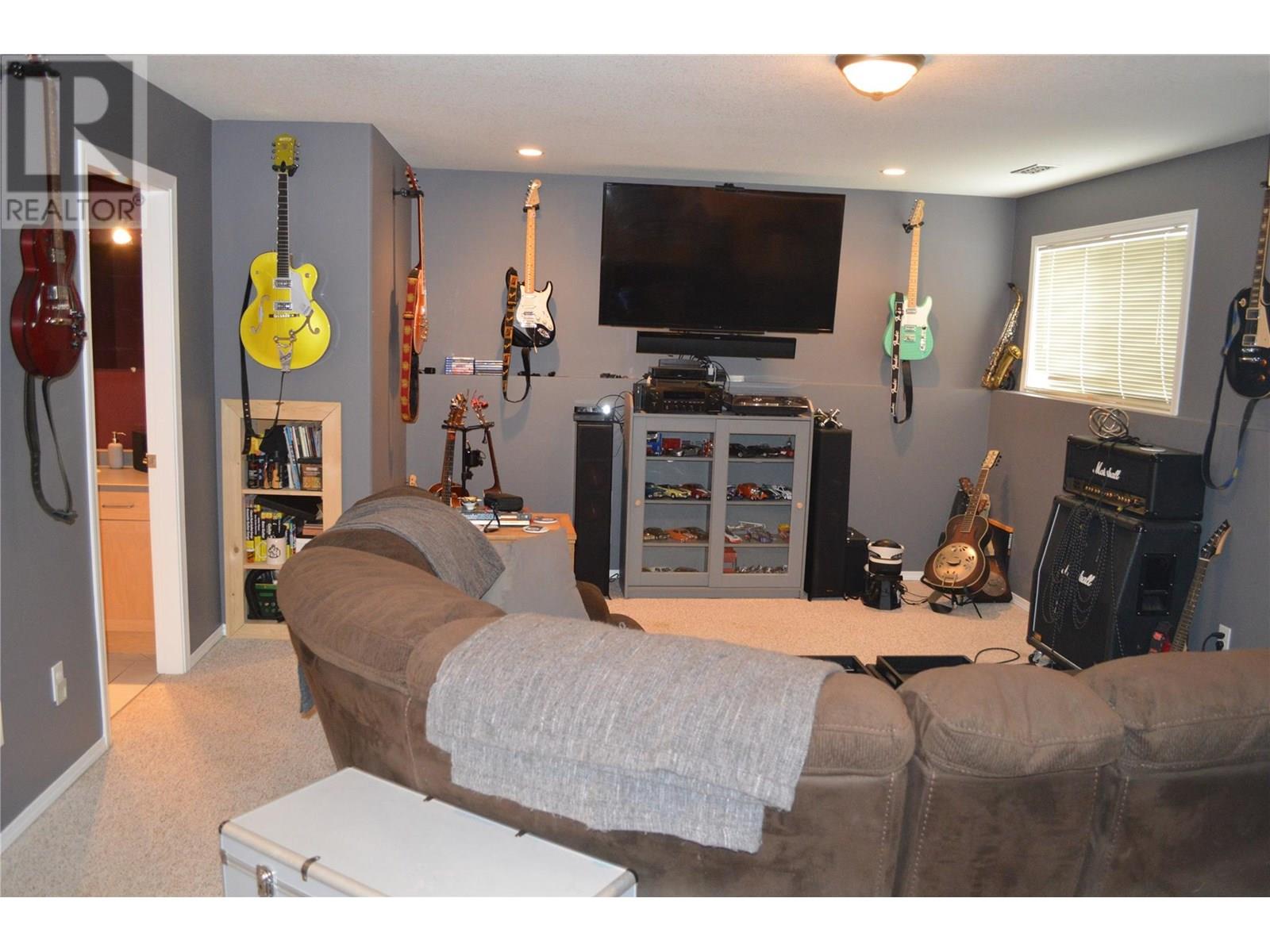 1858 Western Way, Grand Forks, British Columbia  V0H 1H2 - Photo 23 - 10351328