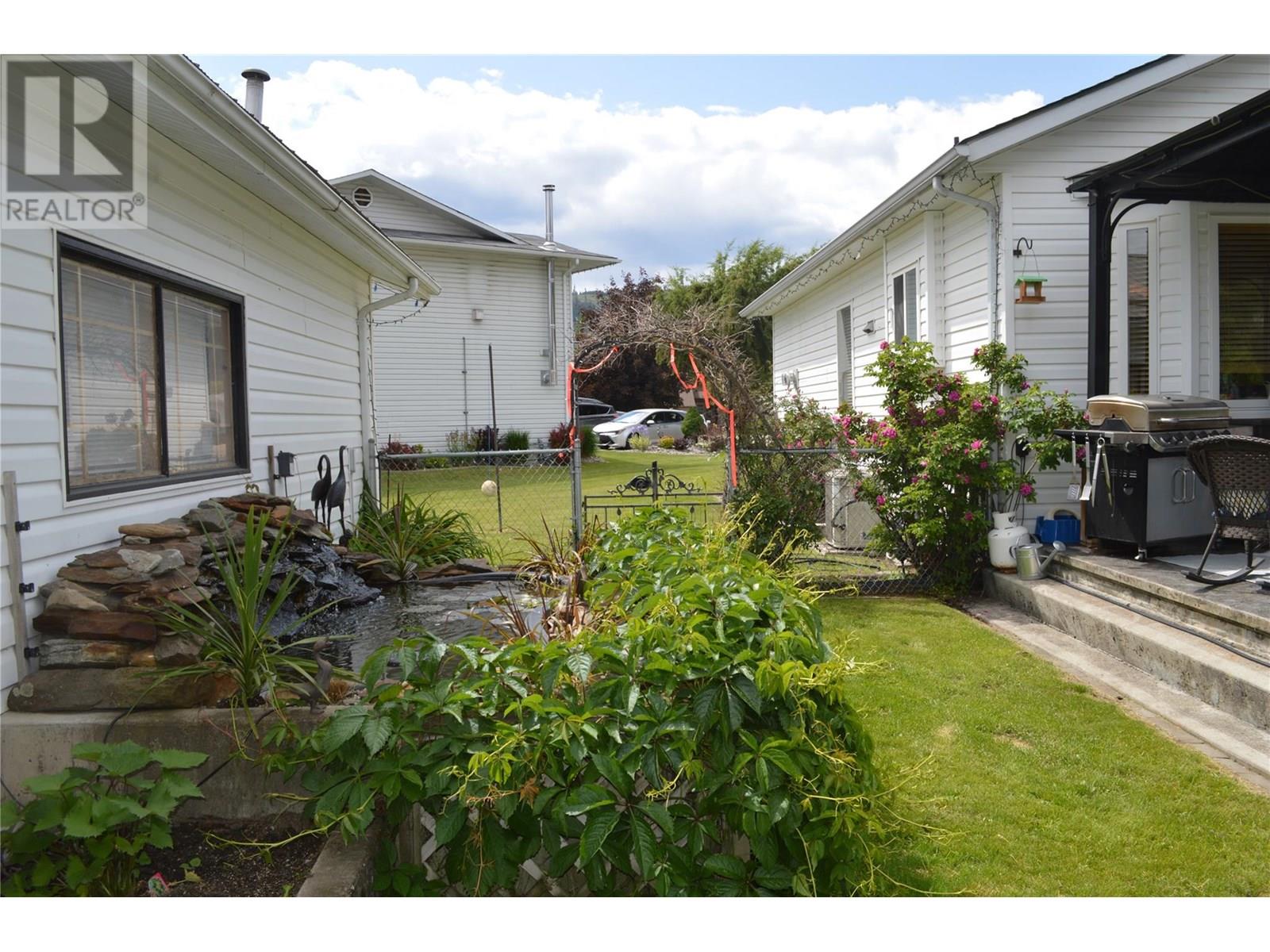 1858 Western Way, Grand Forks, British Columbia  V0H 1H2 - Photo 57 - 10351328