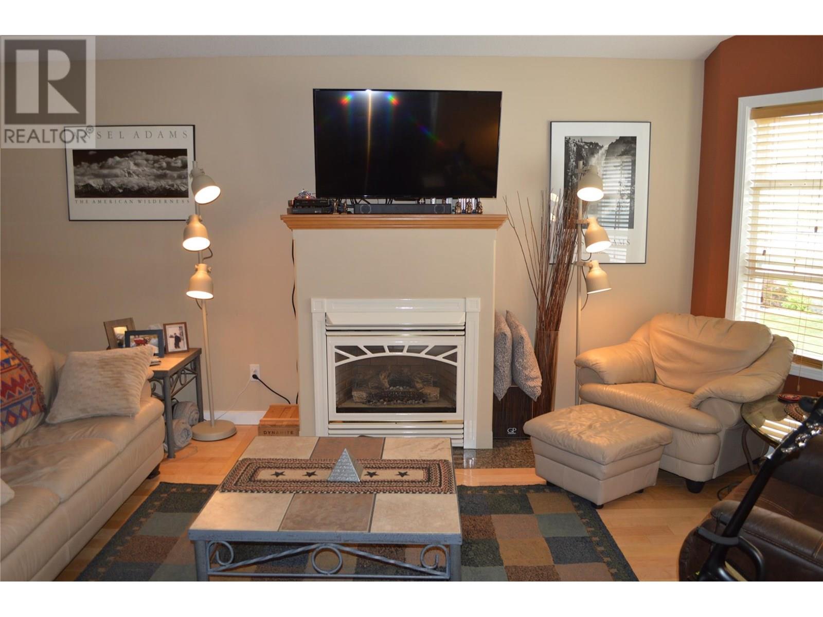 1858 Western Way, Grand Forks, British Columbia  V0H 1H2 - Photo 10 - 10351328
