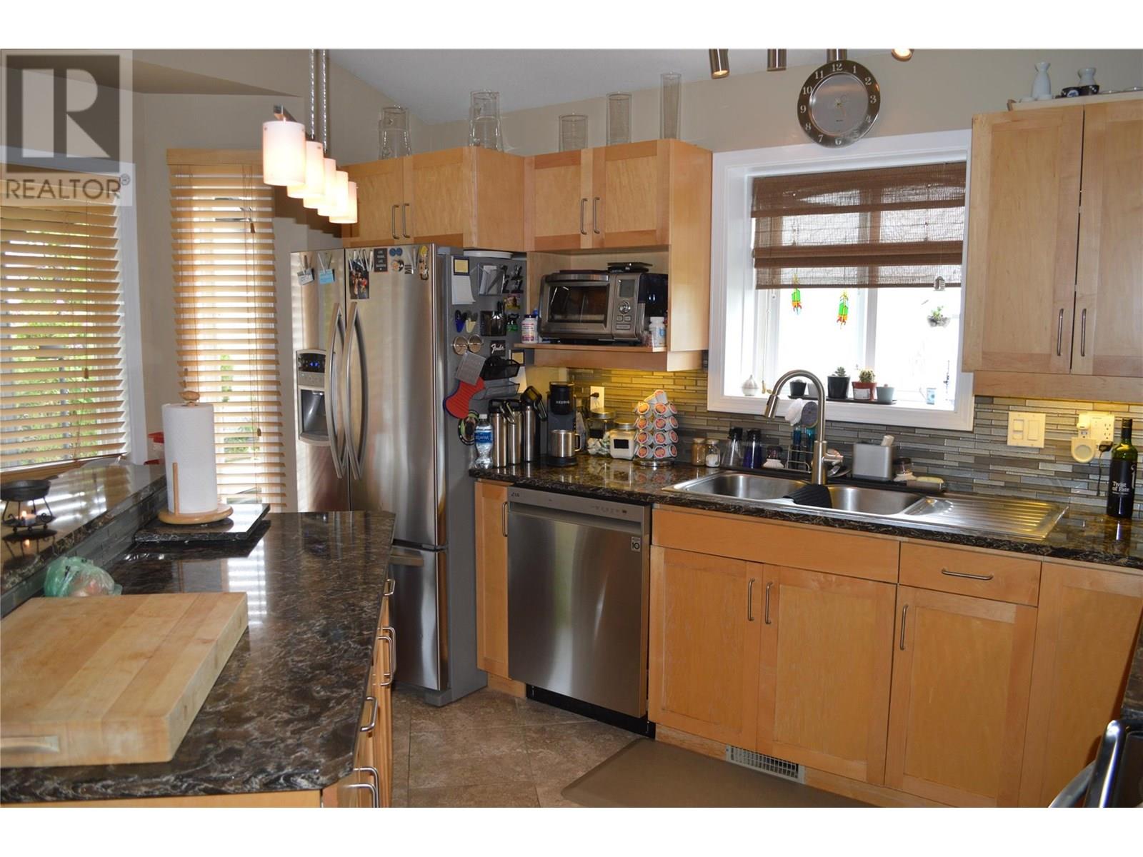 1858 Western Way, Grand Forks, British Columbia  V0H 1H2 - Photo 17 - 10351328