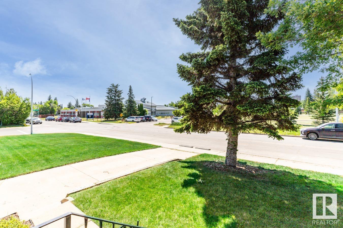 15520 91 Av Nw, Edmonton, Alberta  T5R 4Z9 - Photo 2 - E4441513