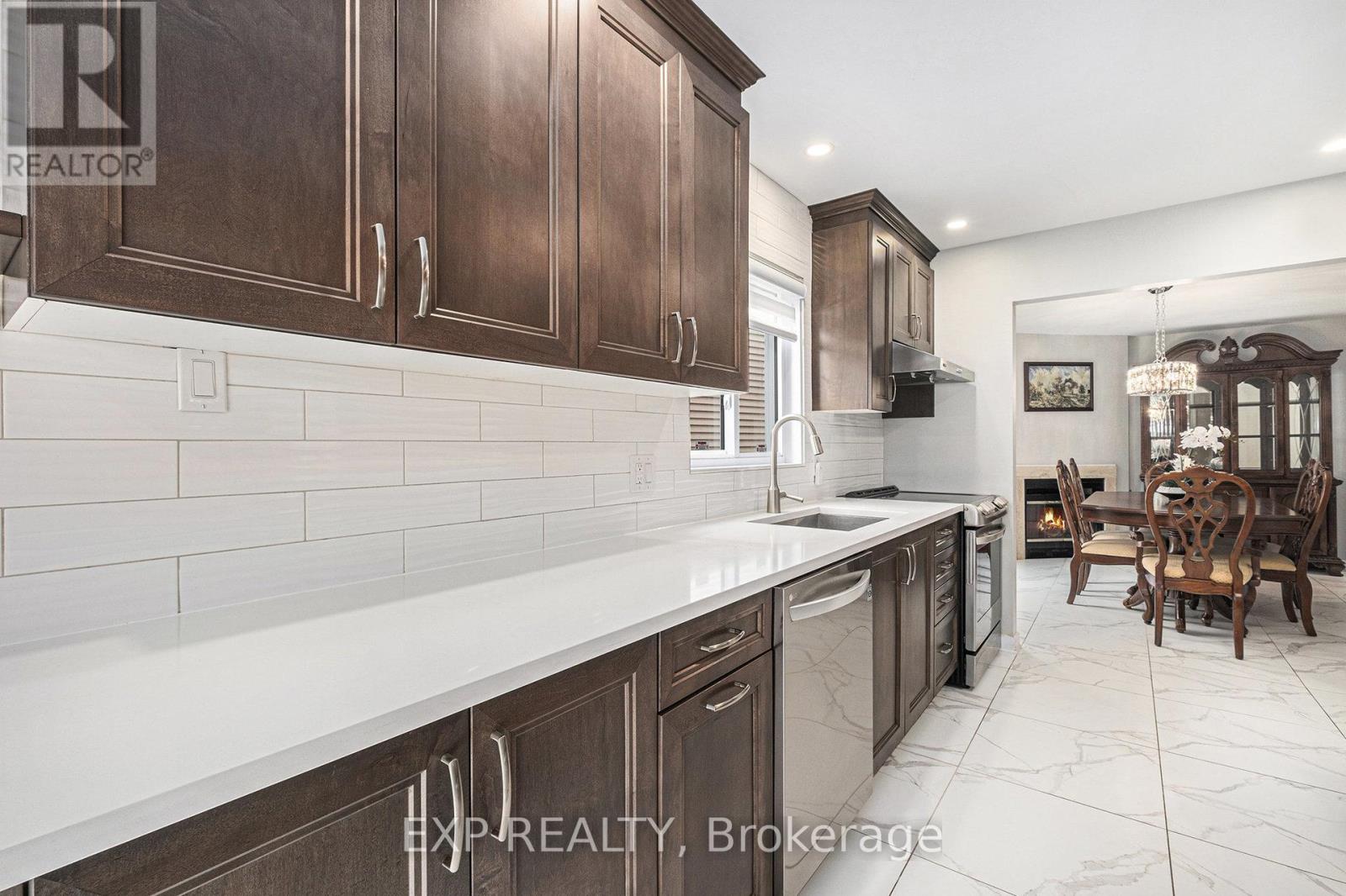 58 Raj Terrace, Ottawa, Ontario  K1G 4T6 - Photo 17 - X12210443