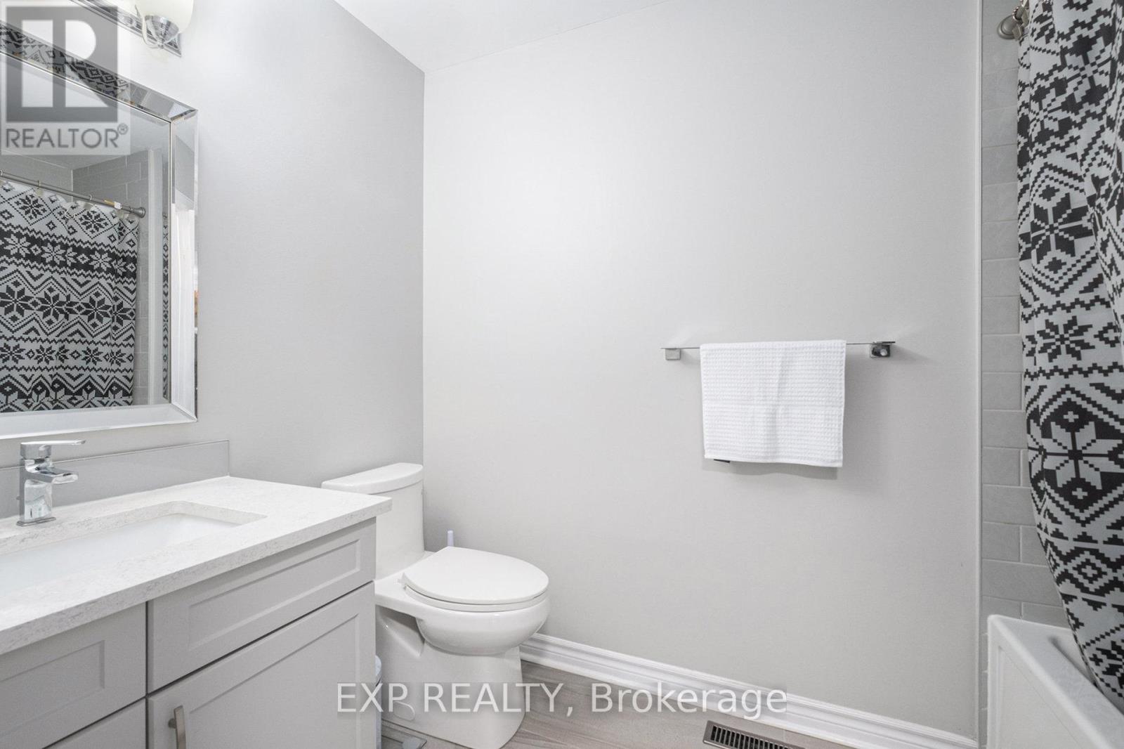58 Raj Terrace, Ottawa, Ontario  K1G 4T6 - Photo 29 - X12210443