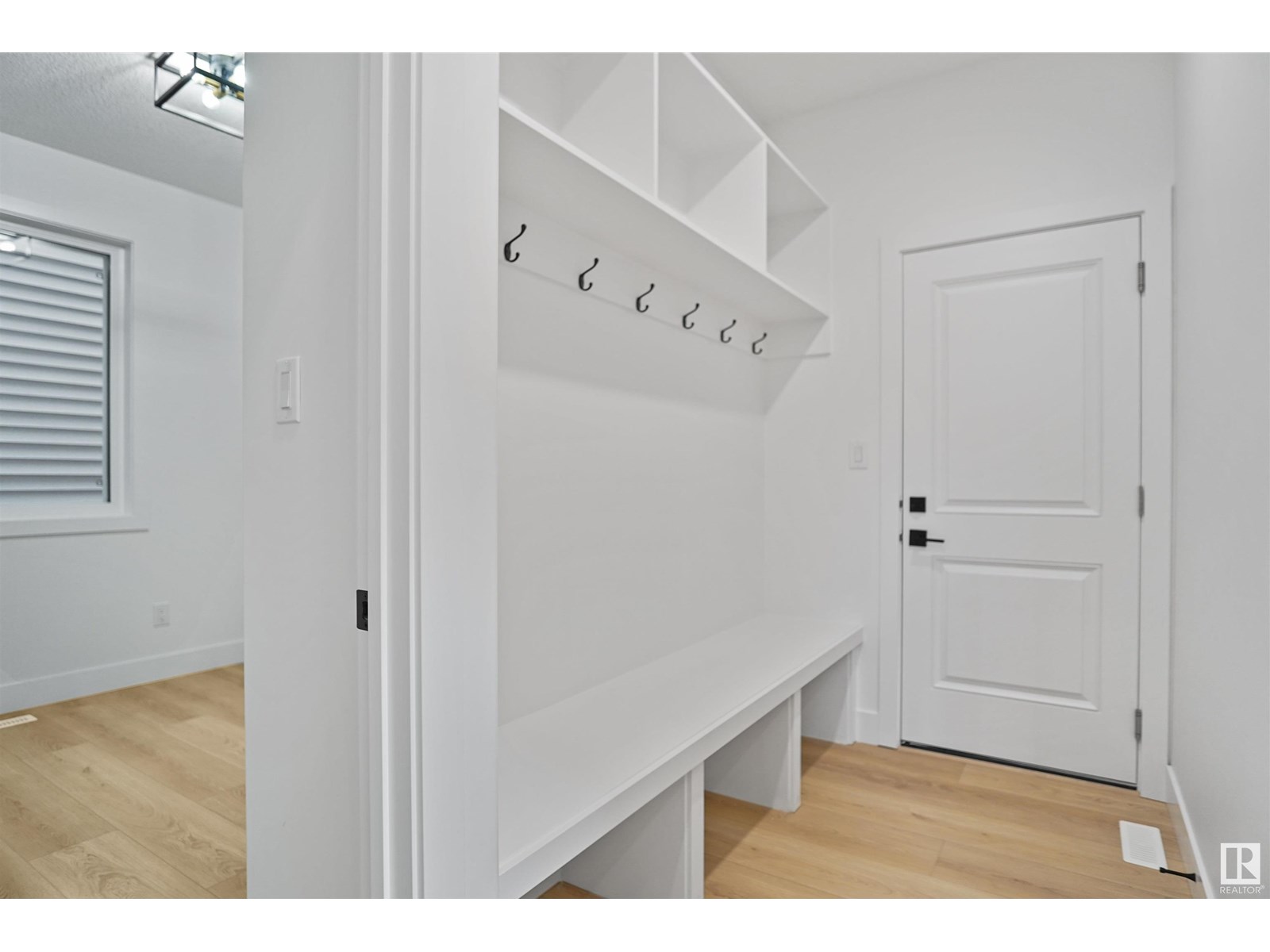 Property at 3616 6 ST NW image 3