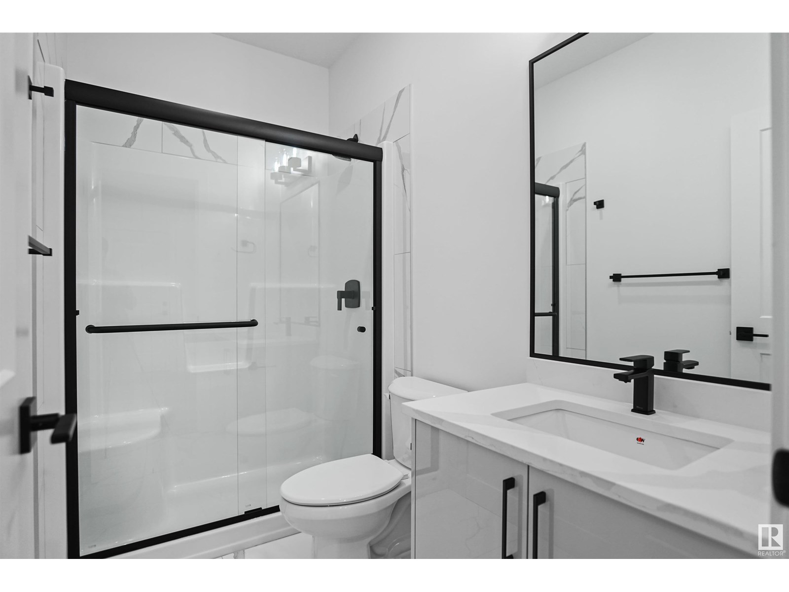Property at 3616 6 ST NW image 4
