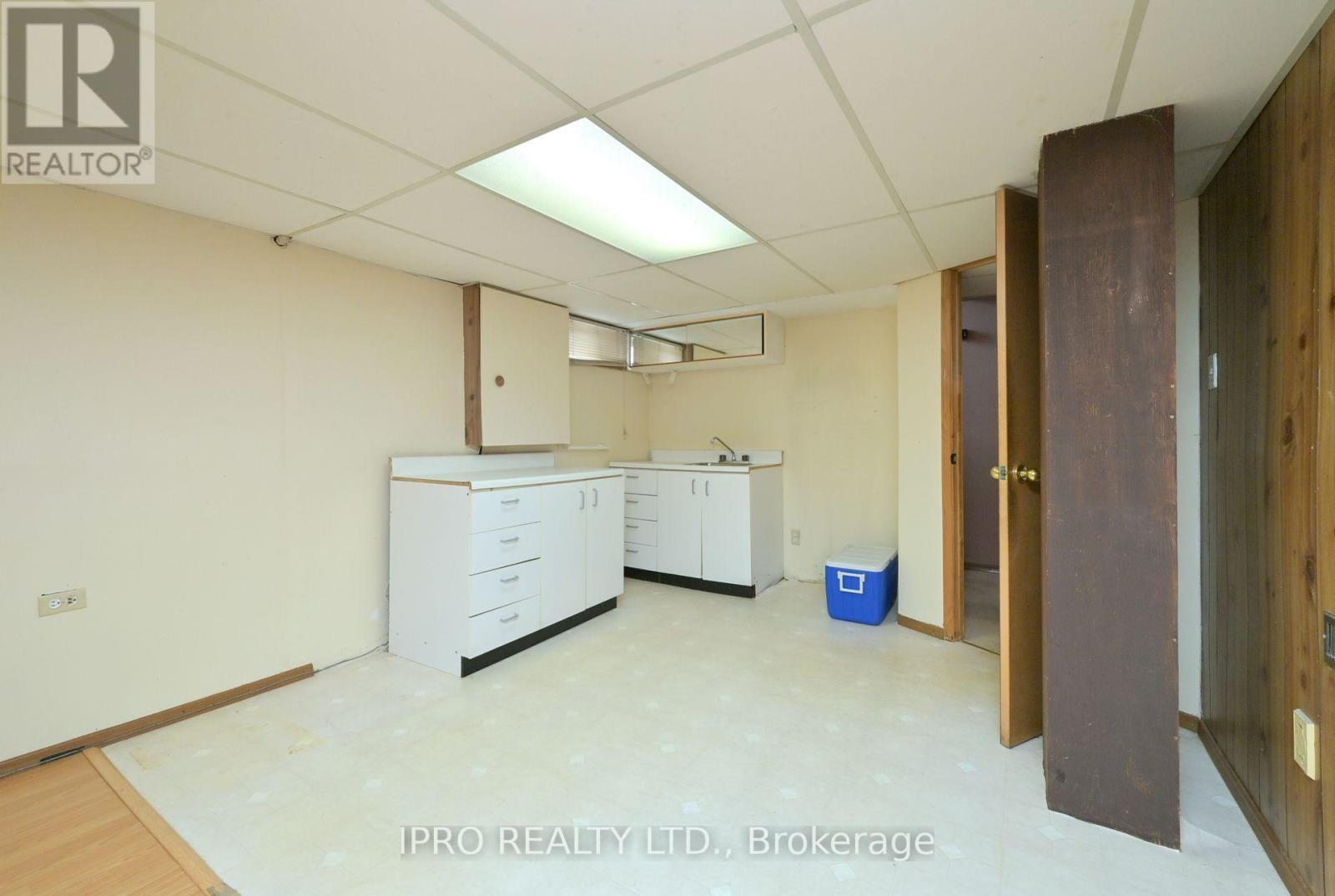 44 Marblehead Crescent, Brampton, Ontario  L6S 2V1 - Photo 26 - W12205265