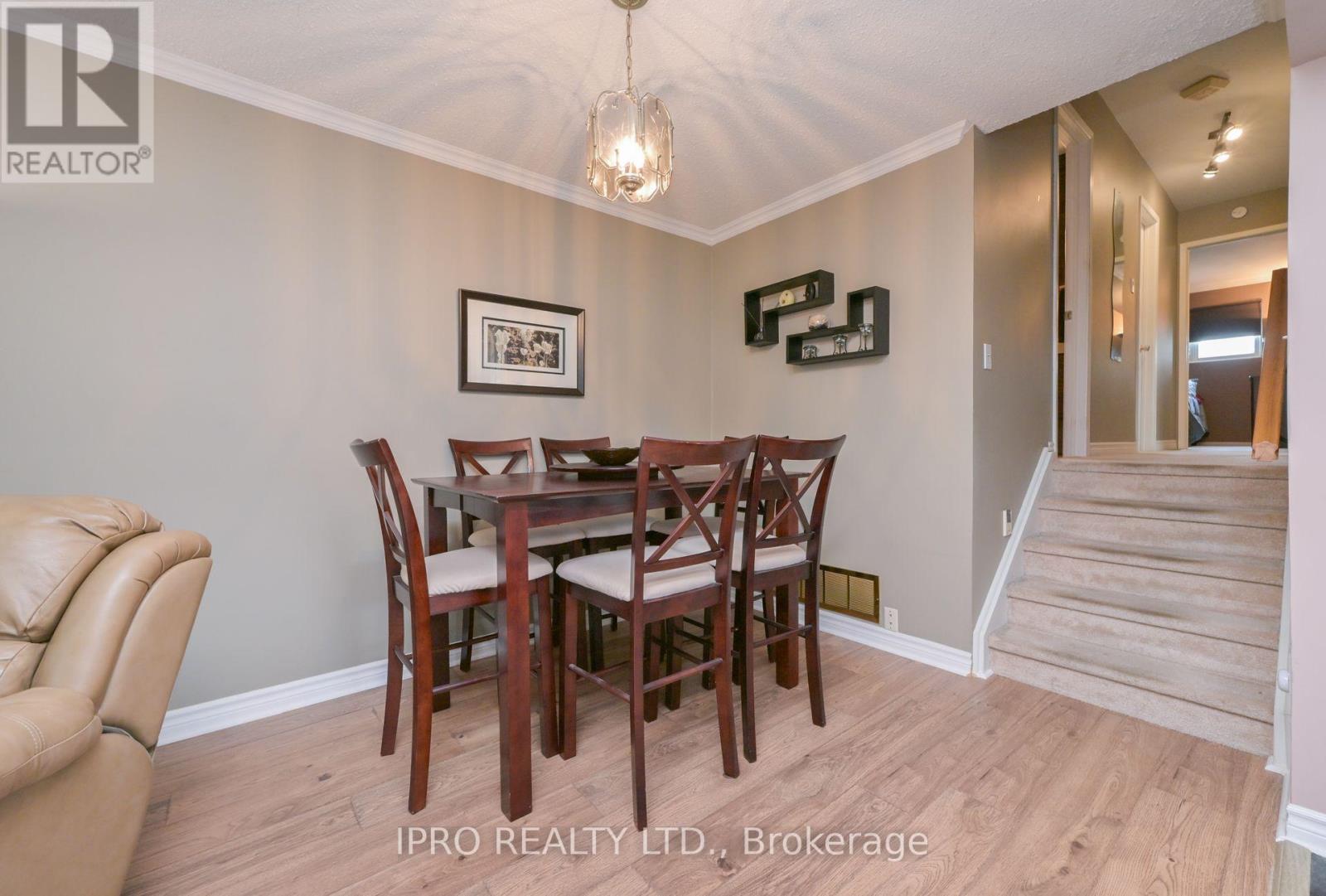 44 Marblehead Crescent, Brampton, Ontario  L6S 2V1 - Photo 11 - W12205265