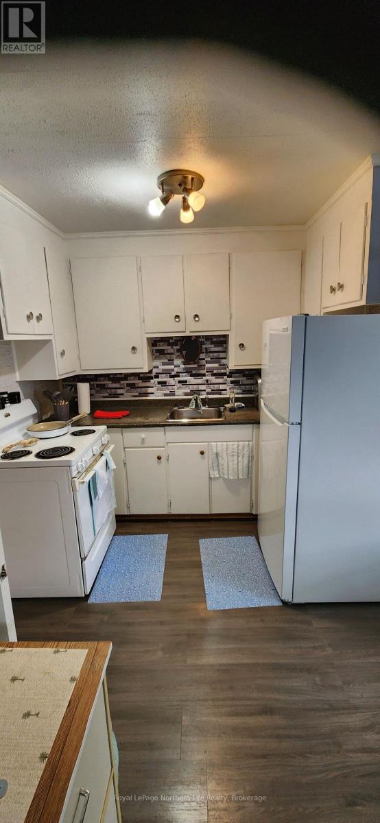 Property at 407 VALOIS DRIVE image 2