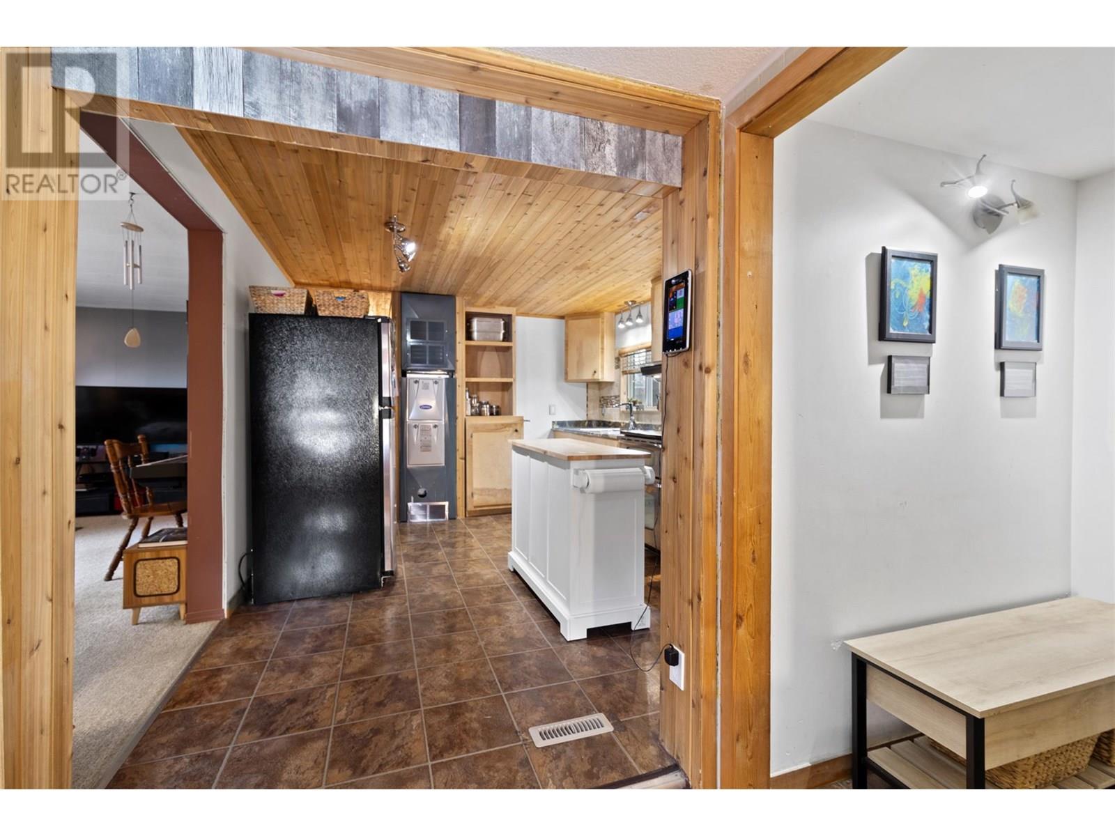 2401 Ord Road Unit# 105, Kamloops, British Columbia  V2B 7V8 - Photo 4 - 10345257