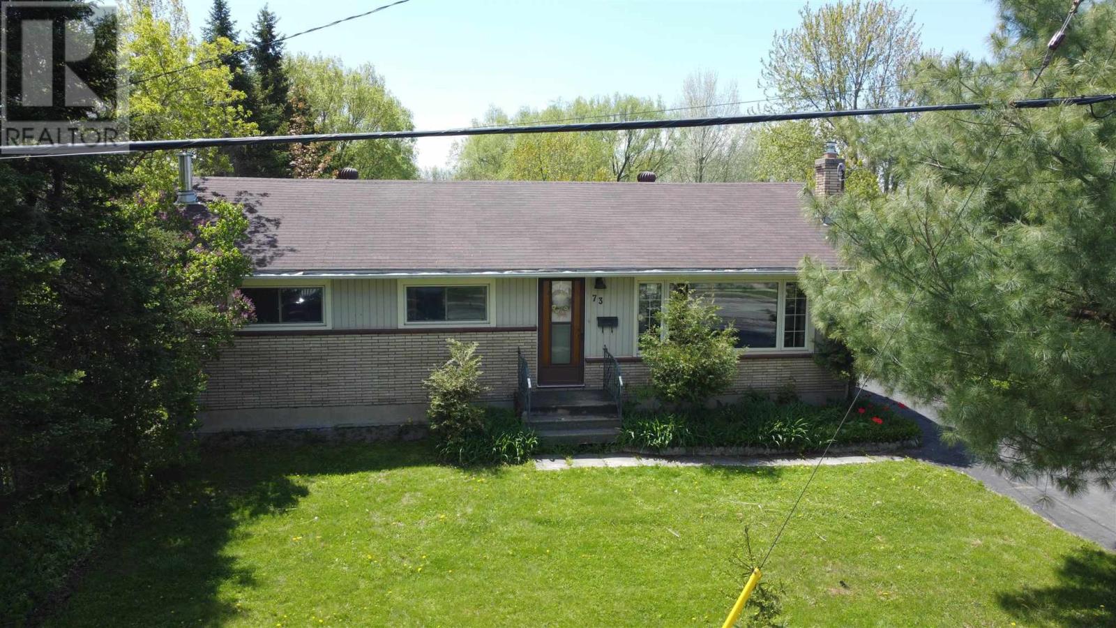 73 Johnson Ave, Sault Ste. Marie, Ontario  P6C 2V4 - Photo 4 - SM251381