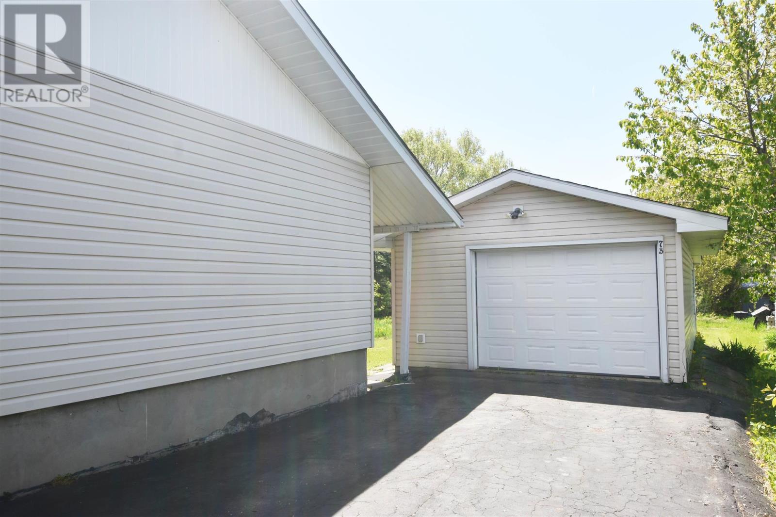 73 Johnson Ave, Sault Ste. Marie, Ontario  P6C 2V4 - Photo 7 - SM251381