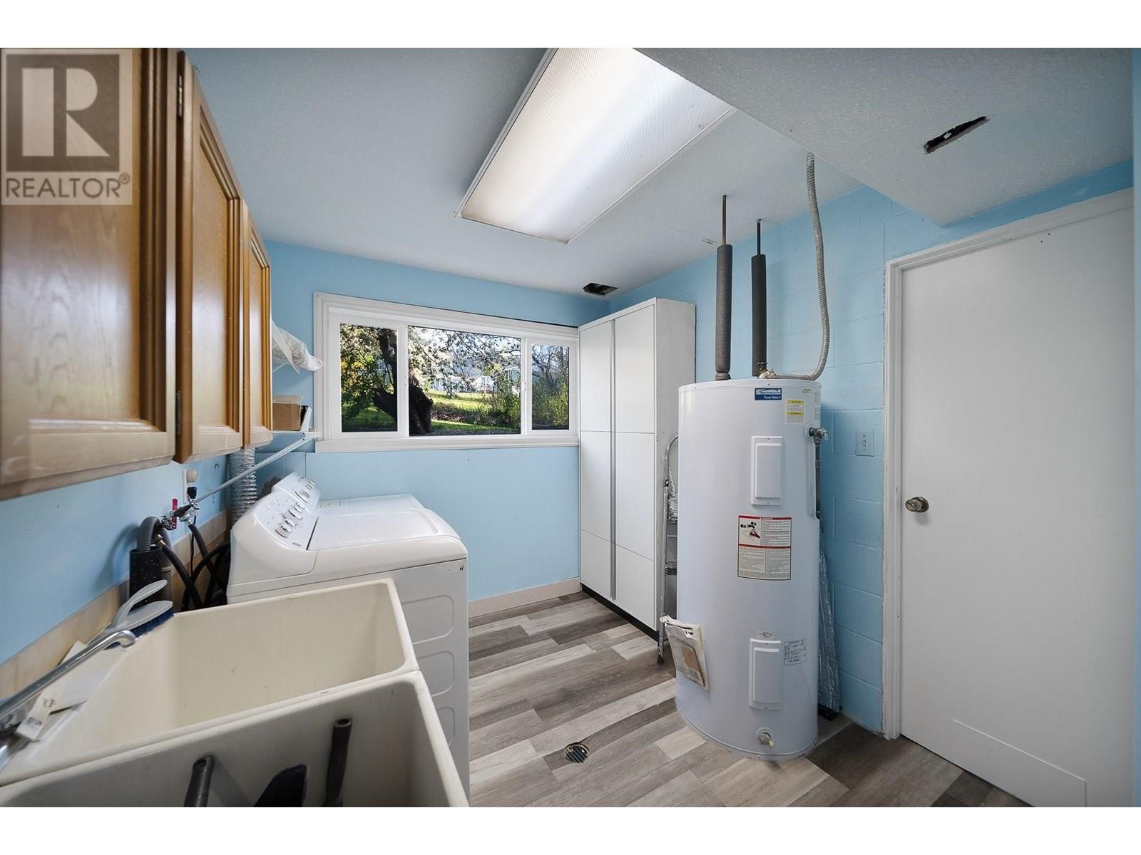 2190 Okanagan Avenue Se, Salmon Arm, British Columbia  V1E 1H4 - Photo 30 - 10345998